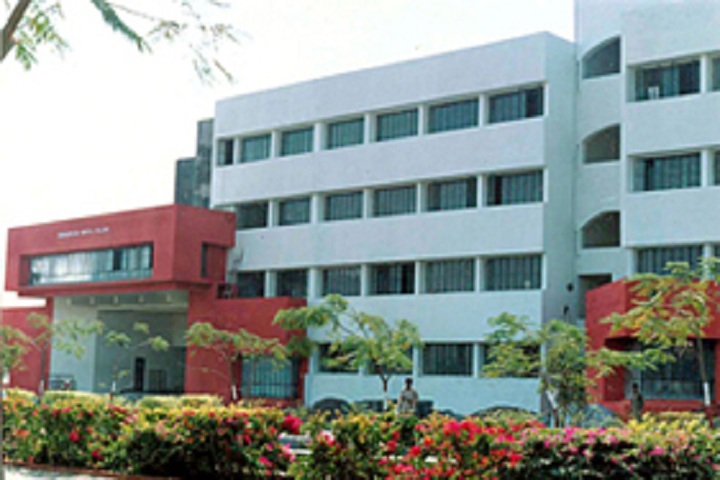 https://cache.careers360.mobi/media/colleges/social-media/media-gallery/7065/2019/1/9/Campus View of EB Gadkari Homoeopathic Medical College and Hospital, Gadhinglaj_Campus View.jpg